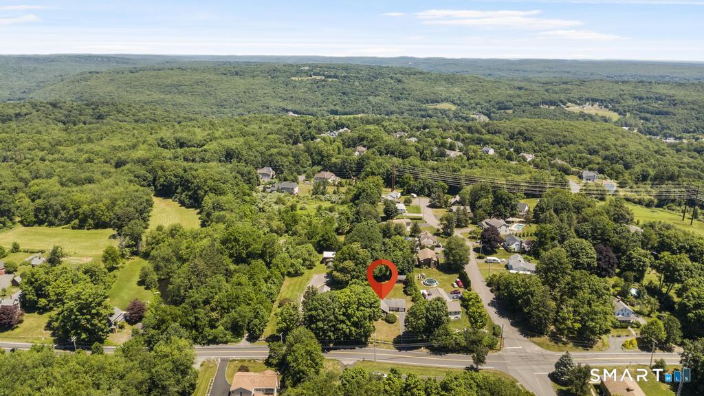 43 East Village Road Shelton, CT 06484 - Photo 37 of 40