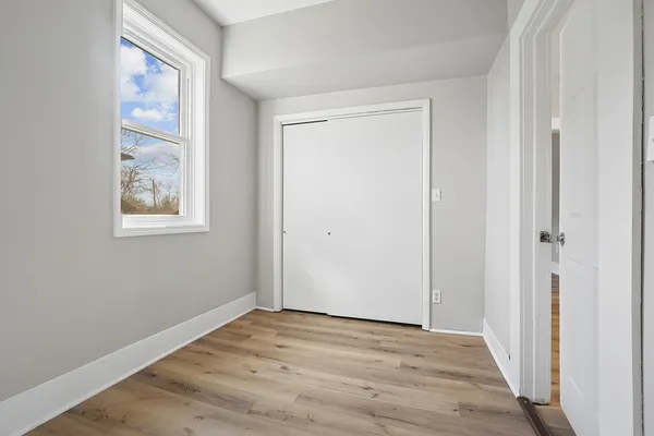 $2,400 | 906 State Street, Lemont, IL 60439