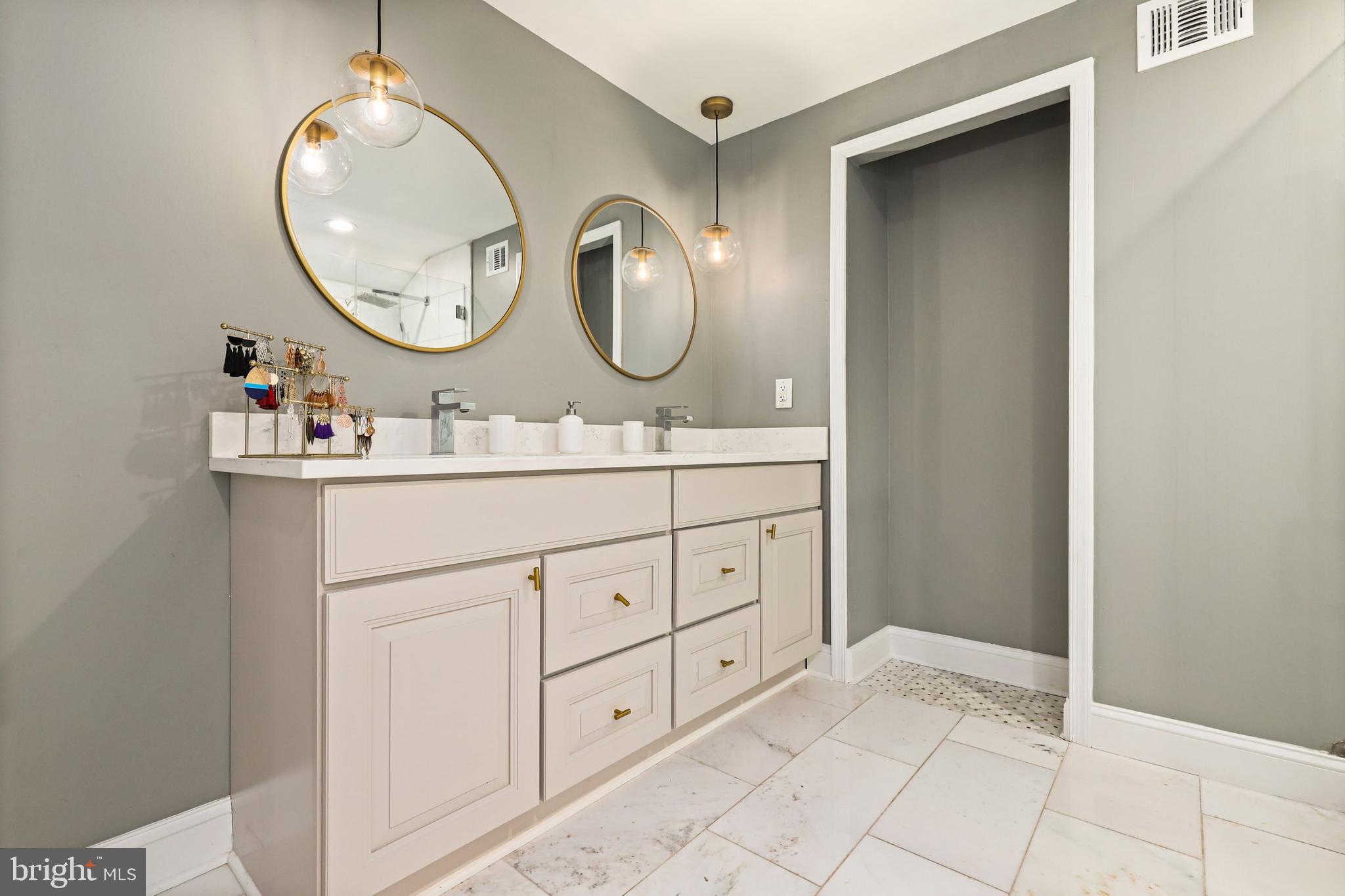 8115 Langbrook Road Springfield, VA 22152 - Photo 34 of 48 Gallery Image 34