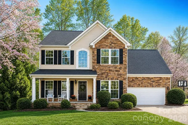 $600,000 | 447 Leaf Arbor Court, Lake Wylie, SC 29710