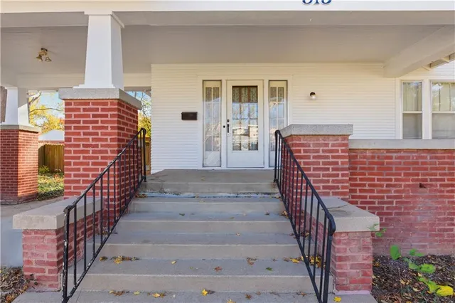 $162,700 | 519 West Cherry Street, Nevada, MO 64772