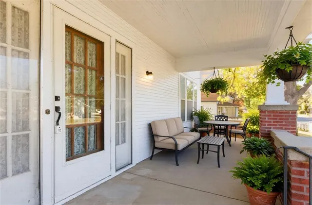 $162,700 | 519 West Cherry Street, Nevada, MO 64772