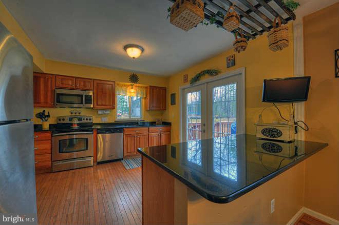 1290 Hardy Road Arnold, MD 21012 - Photo 11 of 27 Kitchen