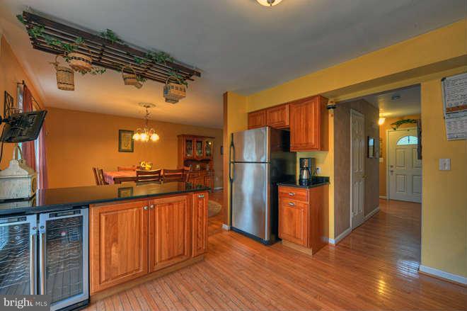 1290 Hardy Road Arnold, MD 21012 - Photo 12 of 27 Kitchen