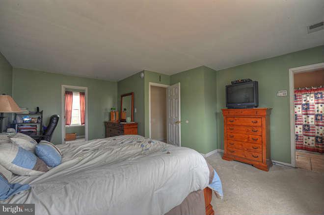 1290 Hardy Road Arnold, MD 21012 - Photo 18 of 27 Bedroom (Master)