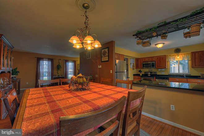 1290 Hardy Road Arnold, MD 21012 - Photo 10 of 27 Dining Room