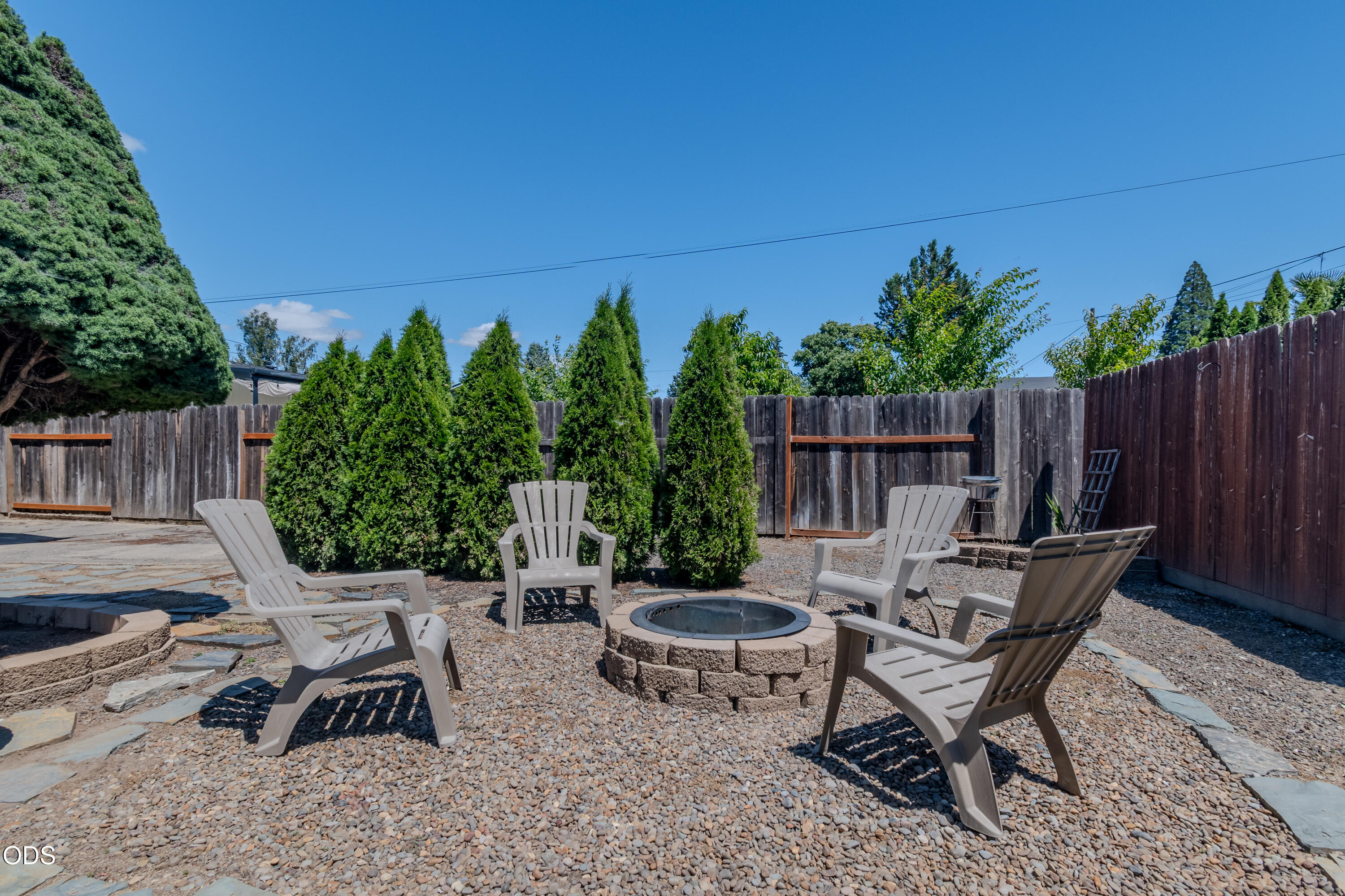 212 Windsor Way Central Point, OR 97502 - Photo 25 of 29