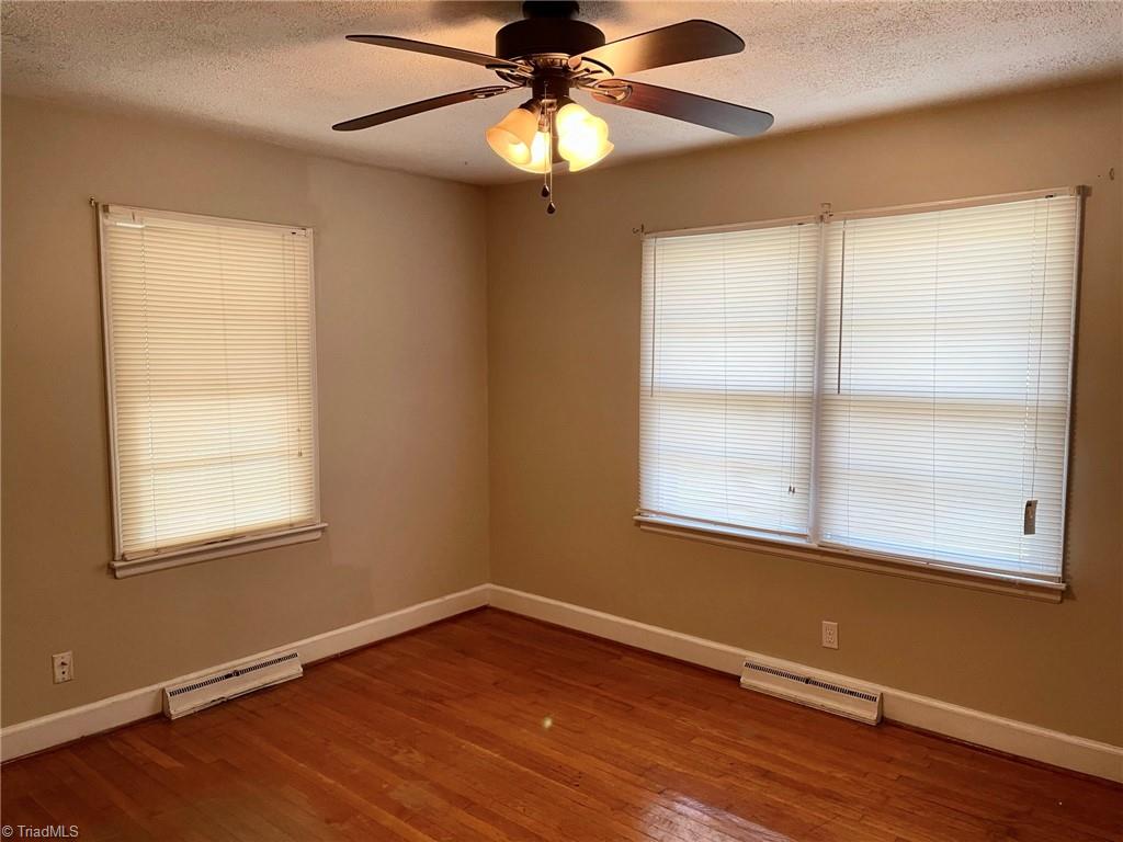 621 Kenneth Road Greensboro, NC 27455 - Photo 8 of 15 Gallery Image 8