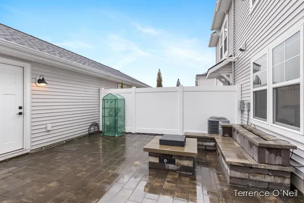 $345,000 | 6738 Promenade Street, Rockford, MI 49341