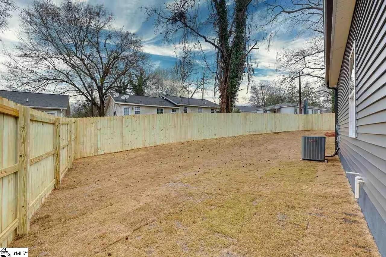 4 Hall Street Greenville, SC 29607 - Photo 12 of 14