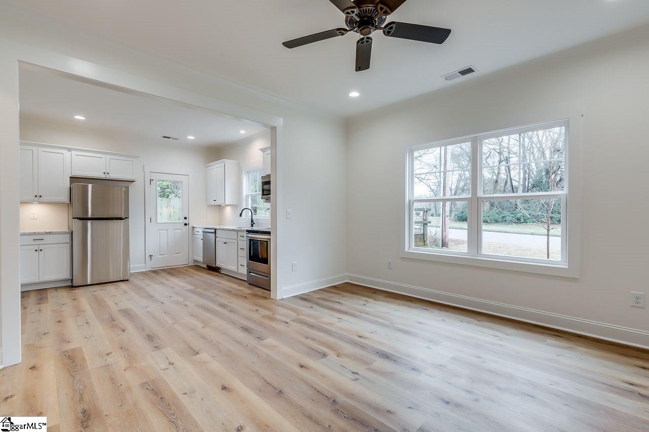 4 Hall Street Greenville, SC 29607 - Photo 6 of 14