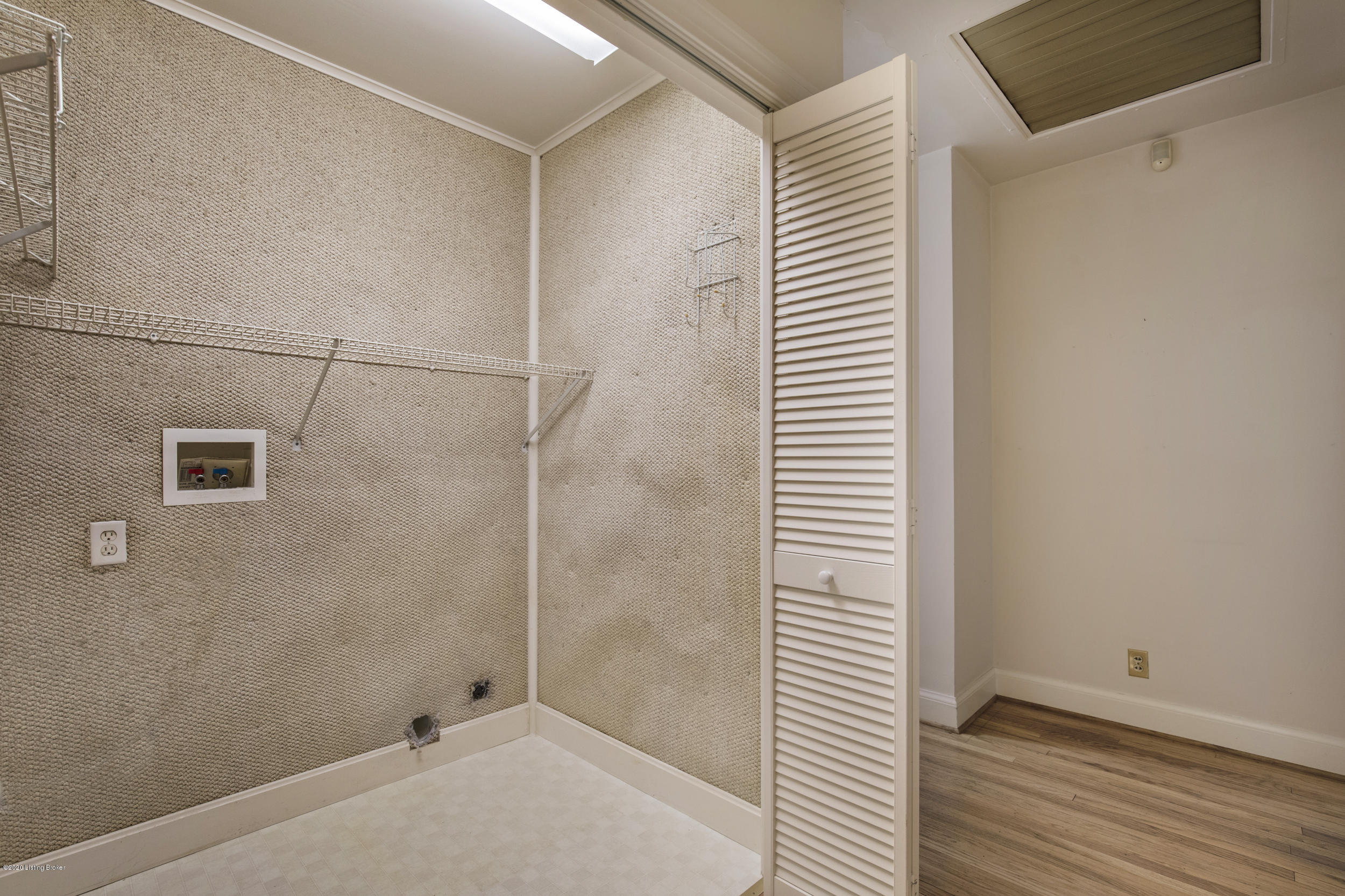 5313 Hempstead Road Louisville, KY 40207 - Photo 20 of 41 20-laundry closet
