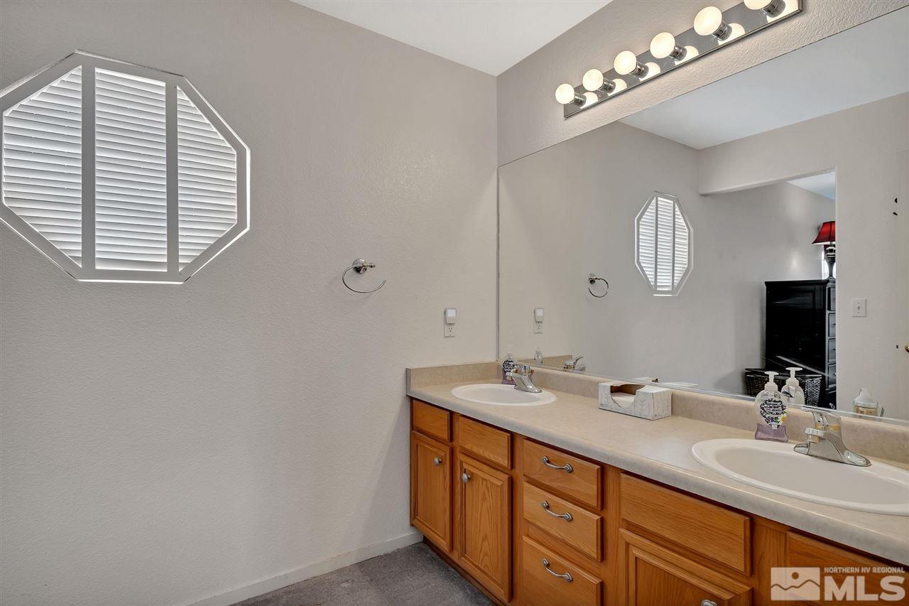 17795 Oakview Court Reno, NV 89508 - Photo 12 of 27 Photo 12