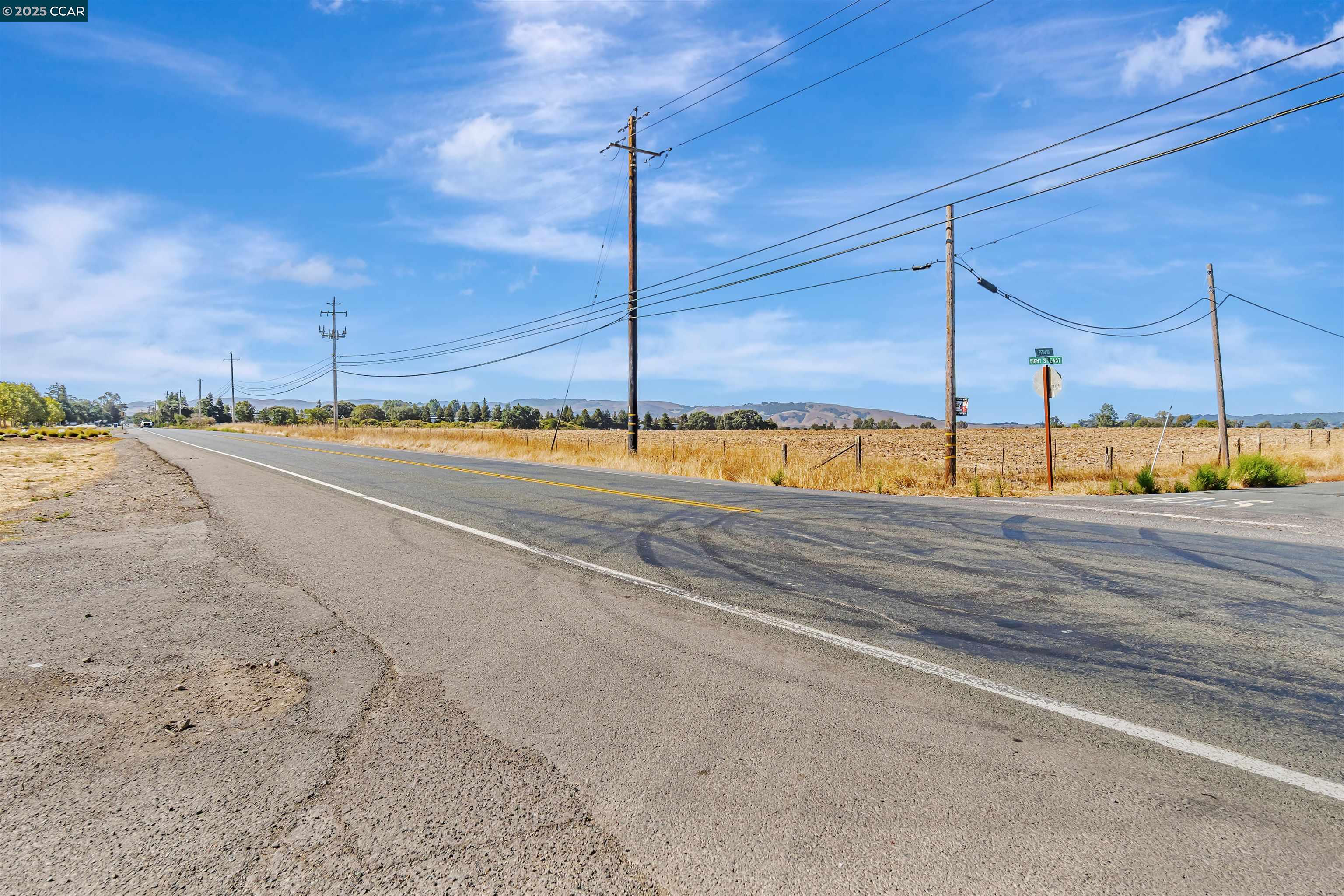 21200 Silva Road Sonoma, CA 95476 - Photo 25 of 41 a view of a terrace