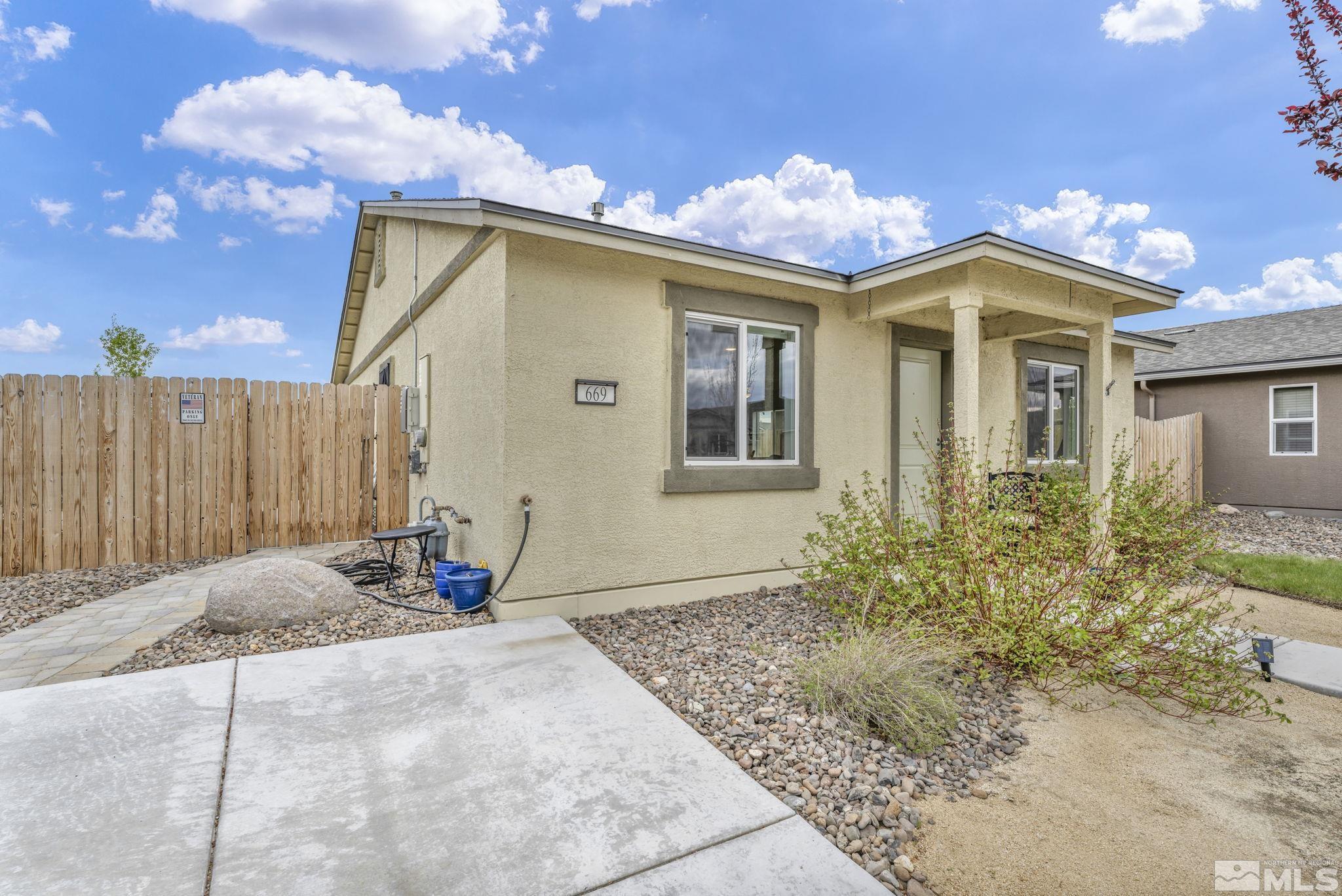 669 Goodsprings Drive Reno, NV 89506 - Photo 6 of 17 Photo 6