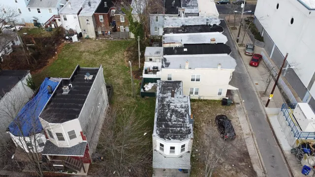 a view of entryway and hall
