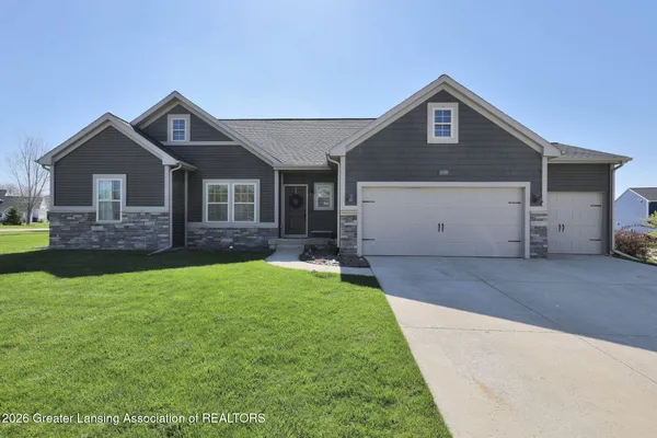 $395,000 | 1138 Matthaei Court, Mason, MI 48854