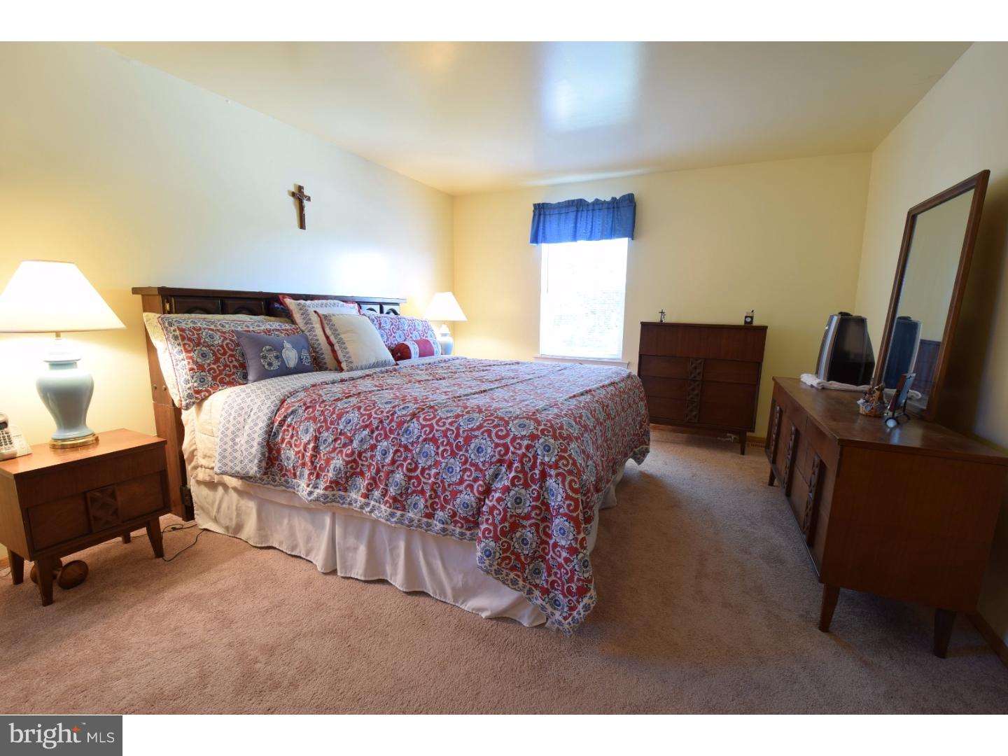 4 Buttonwood Road Sewell, NJ 08080 - Photo 12 of 20 Master Bedroom