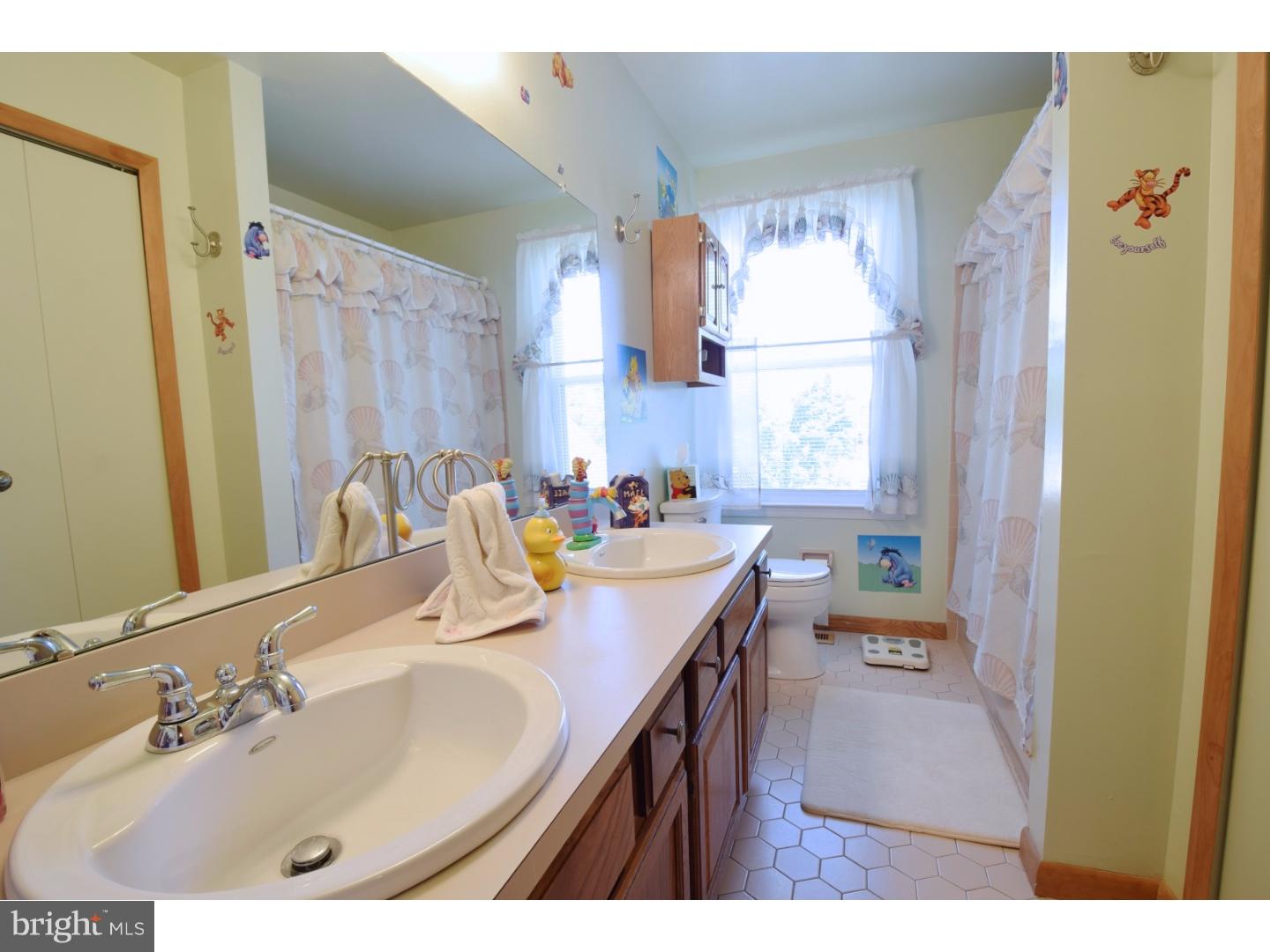 4 Buttonwood Road Sewell, NJ 08080 - Photo 15 of 20 Bathroom