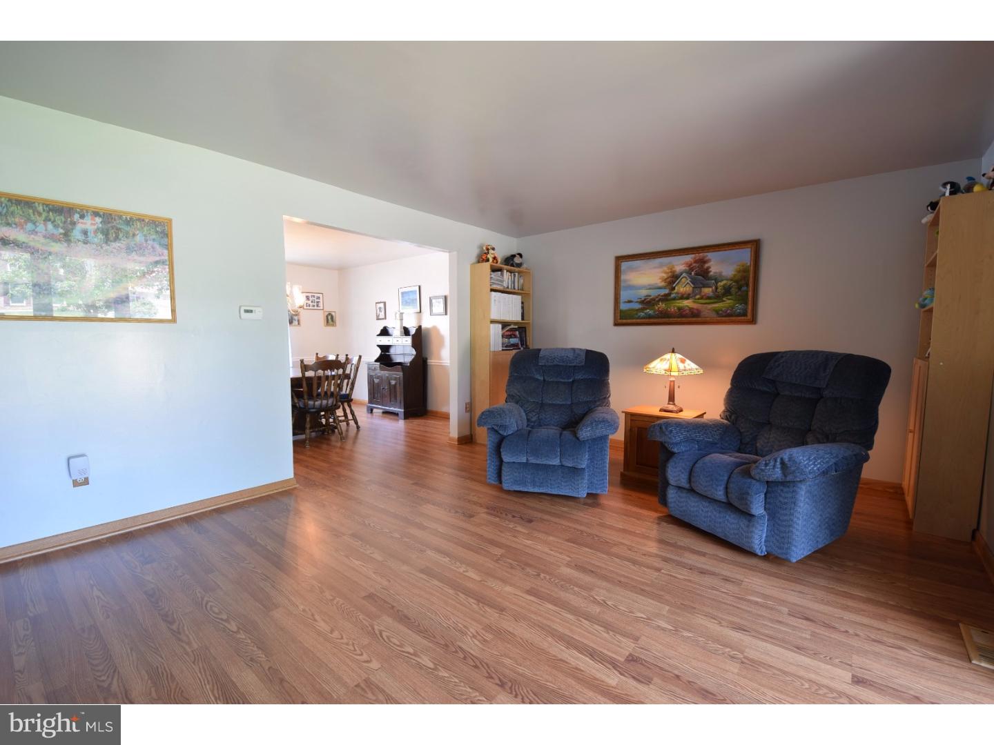 4 Buttonwood Road Sewell, NJ 08080 - Photo 8 of 20 Living Room