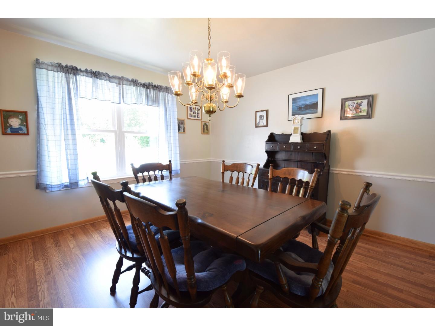 4 Buttonwood Road Sewell, NJ 08080 - Photo 9 of 20 Dining Room