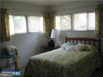 49 Fountain Road Levittown, PA 19056 - Photo 10 of 12 Bedroom