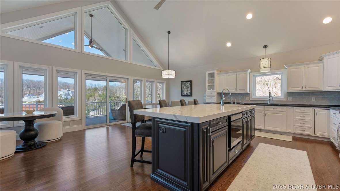 174 Springridge Lane Sunrise Beach, MO 65079 - Photo 4 of 55