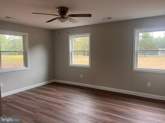 $560,000 | 28542 Raccoon Ford Road, Burr Hill, VA 22433