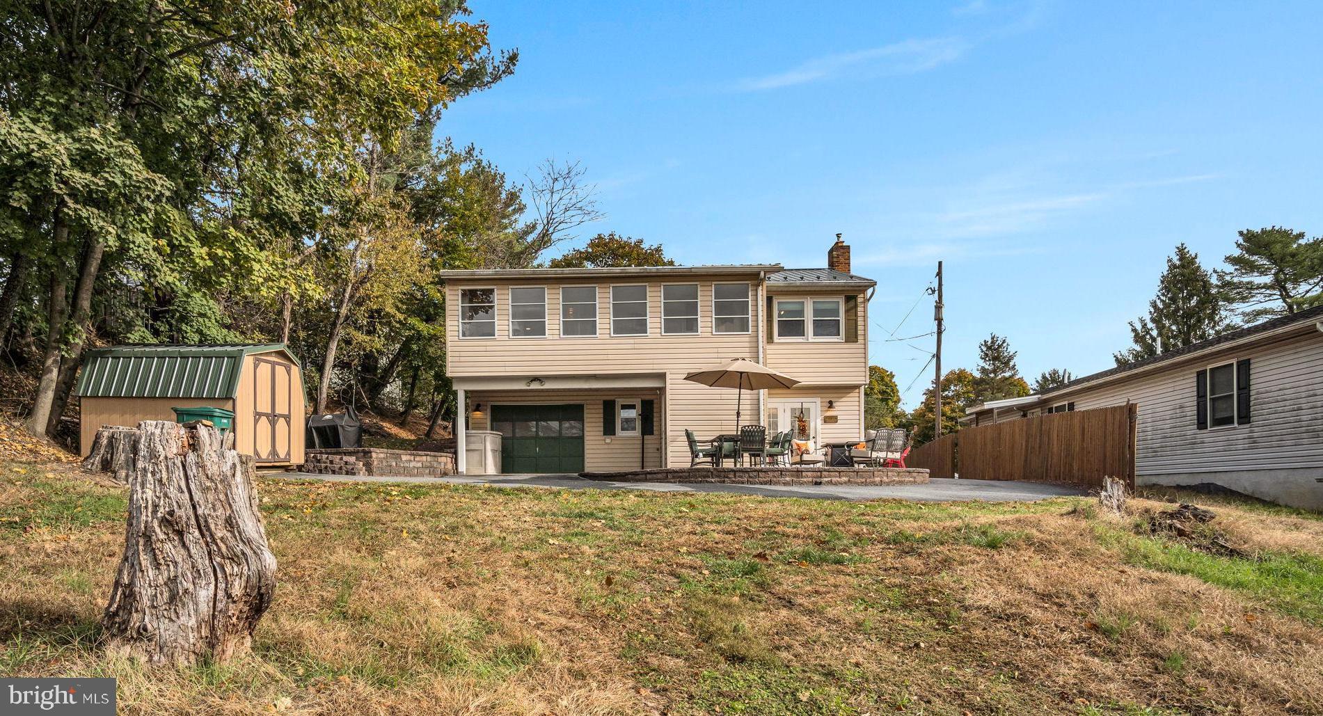 23 Roseglen Road Duncannon, PA 17020 - Photo 25 of 27 a front view of a house with a yard