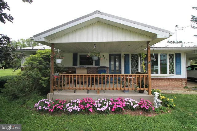 $238,000 | 212 Tattletown Road, Aaronsburg, PA 16820