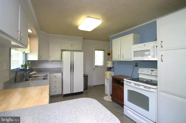 $238,000 | 212 Tattletown Road, Aaronsburg, PA 16820