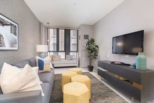 $644,000 | 346 Congress Street, Unit 204, Boston, MA 02210