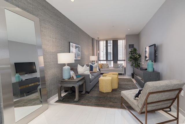 $644,000 | 346 Congress Street, Unit 204, Boston, MA 02210
