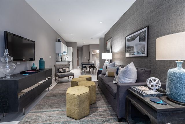 $644,000 | 346 Congress Street, Unit 204, Boston, MA 02210