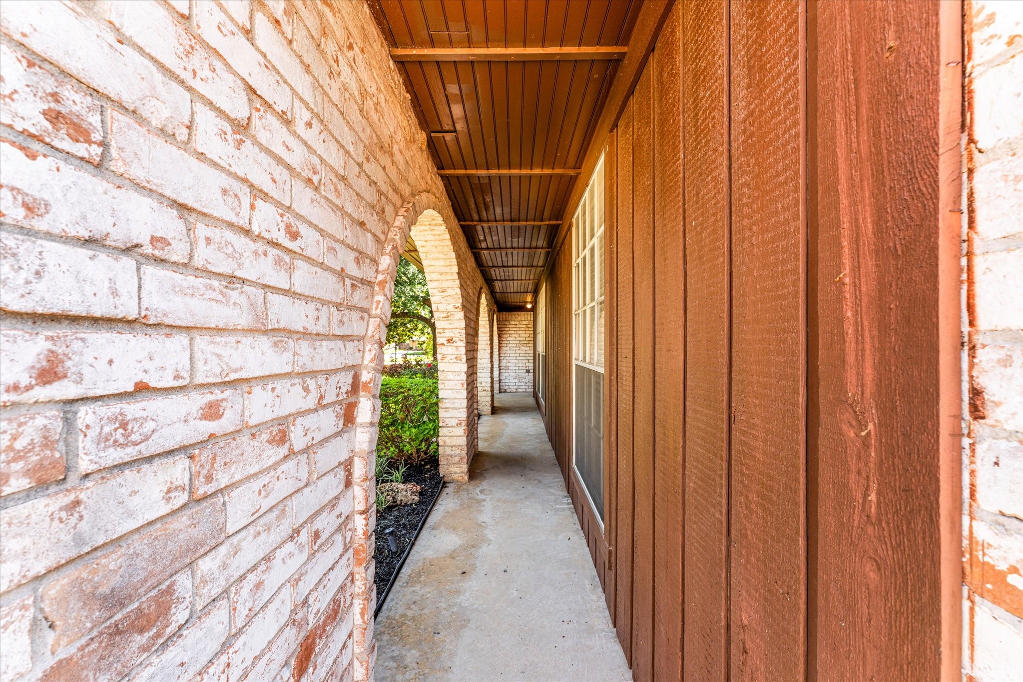 4711 Carbrook Court Spring, TX 77388 - Photo 3 of 29