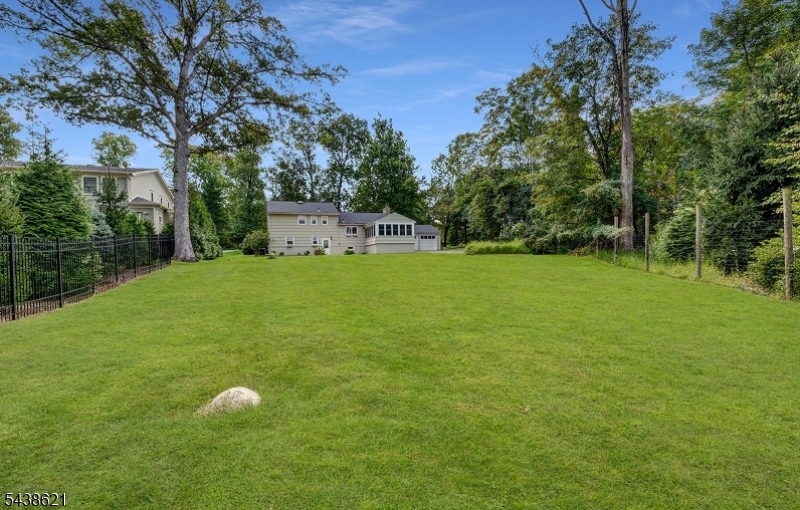 263 White Oak Ridge Road Short Hills, NJ 07078 - Photo 20 of 22 Gallery Image 20