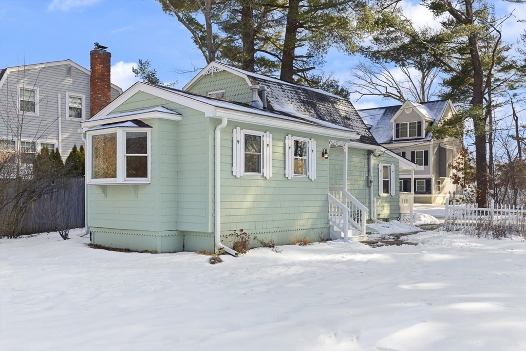 9 Summer Street Billerica, MA 01821 - Photo 36 of 40 a front view of a house