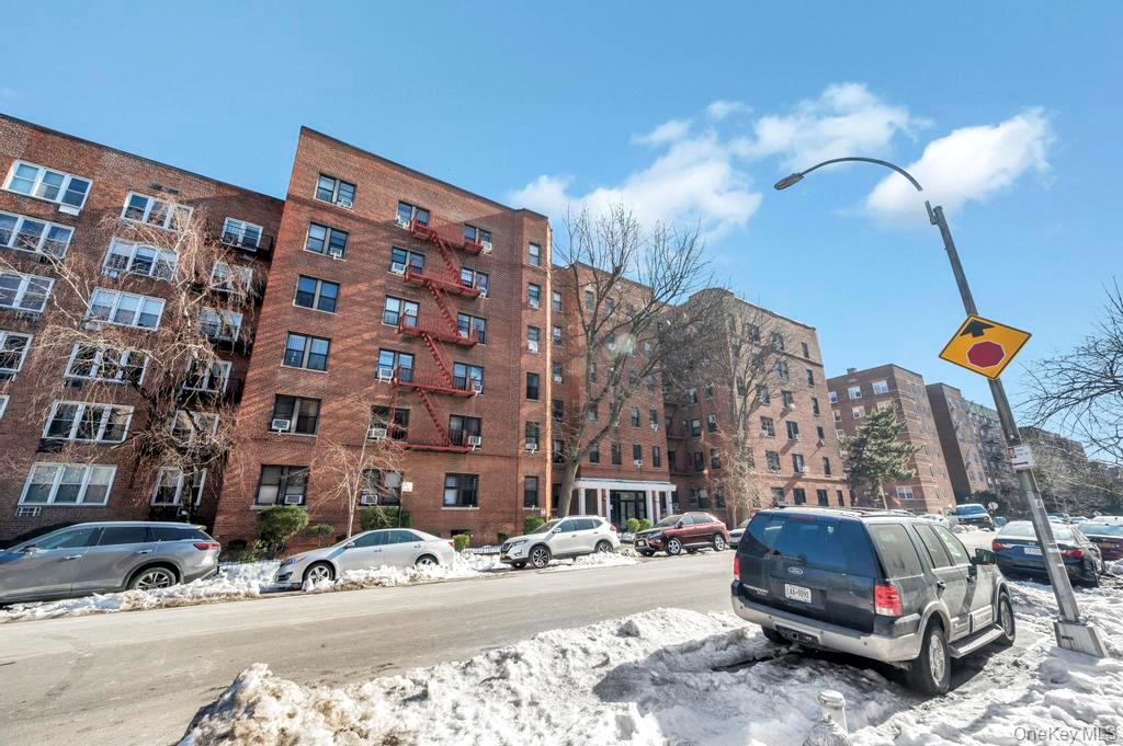 100-10 67th Road, Unit 4 Queens, NY 11375 - Photo 5 of 27