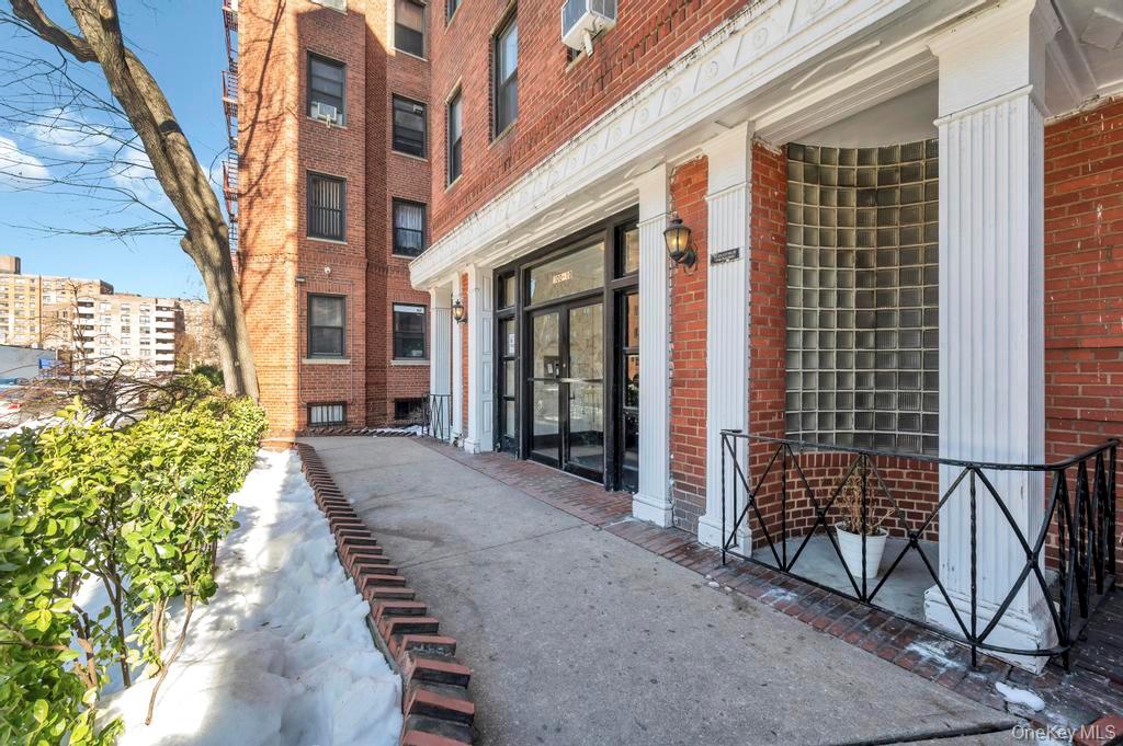 100-10 67th Road, Unit 4 Queens, NY 11375 - Photo 7 of 27