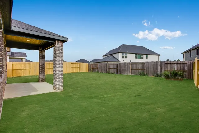 $339,990 | 22002 Sam Raburn Drive, Tomball, TX 77375