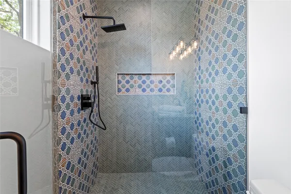 $3,895 | 506 Krebs Lane, Unit 2, Austin, TX 78704