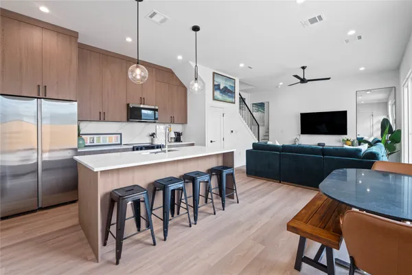 $3,895 | 506 Krebs Lane, Unit 2, Austin, TX 78704