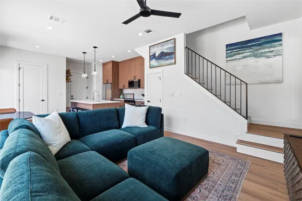 $3,895 | 506 Krebs Lane, Unit 2, Austin, TX 78704