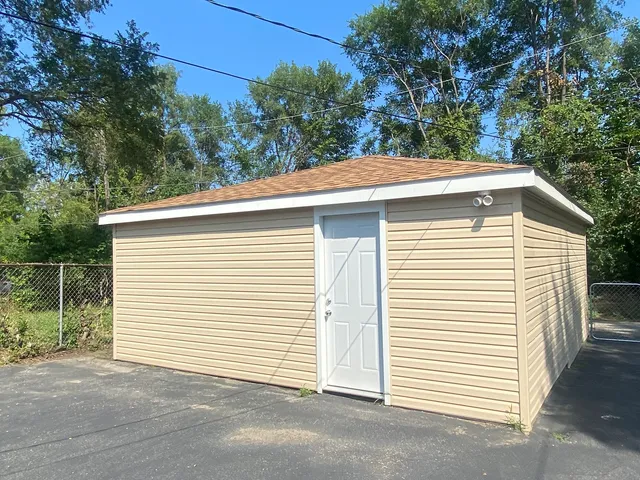 $159,900 | 14719 Maplewood Avenue, Harvey, IL 60426