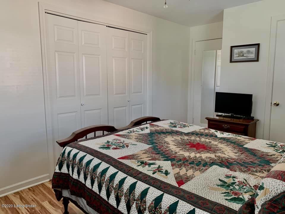6707 Aron Road Louisville, KY 40258 - Photo 22 of 37 Aron MBR2