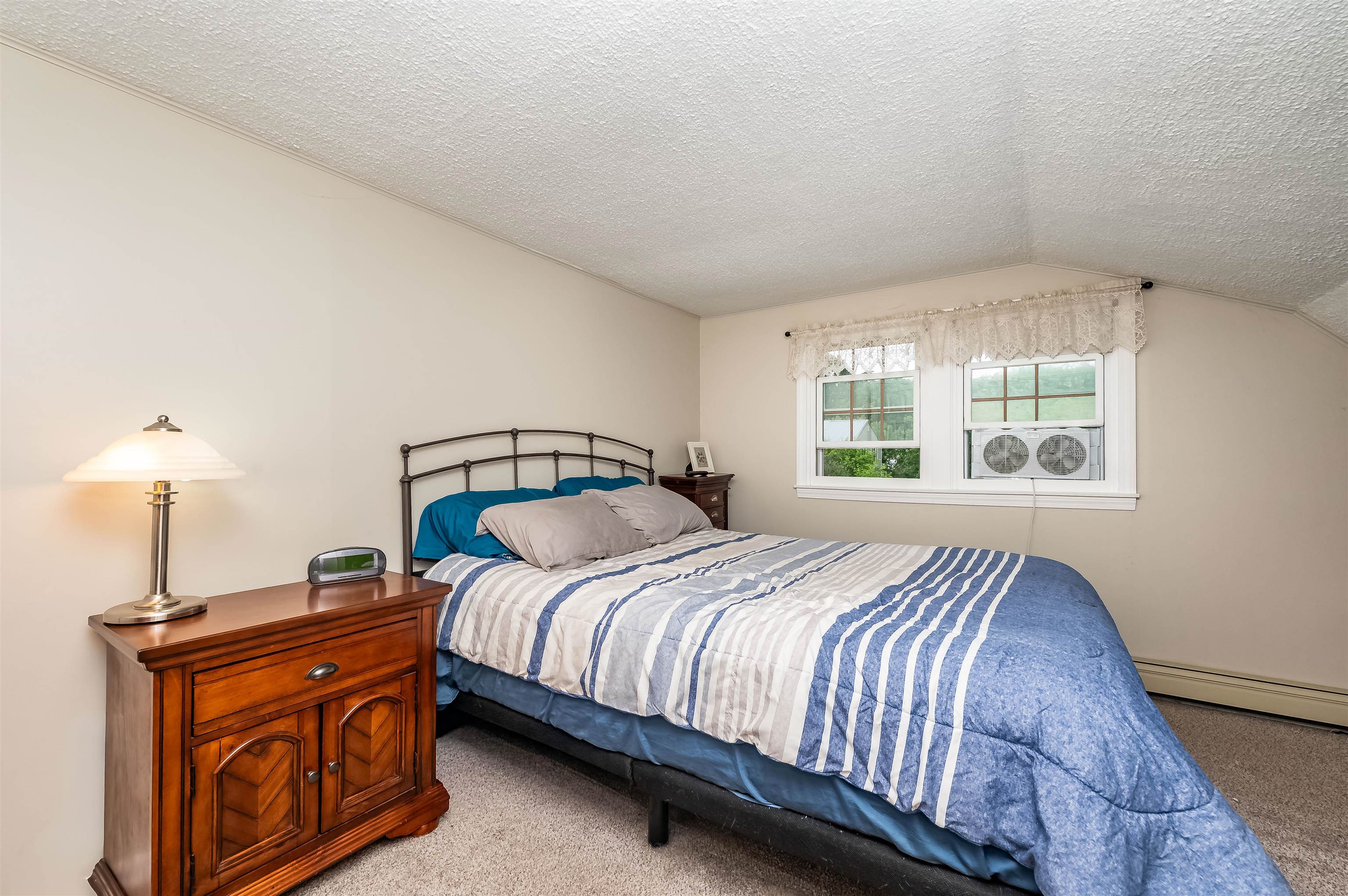 563 Pickering Road Rochester, NH 03867 - Photo 15 of 39