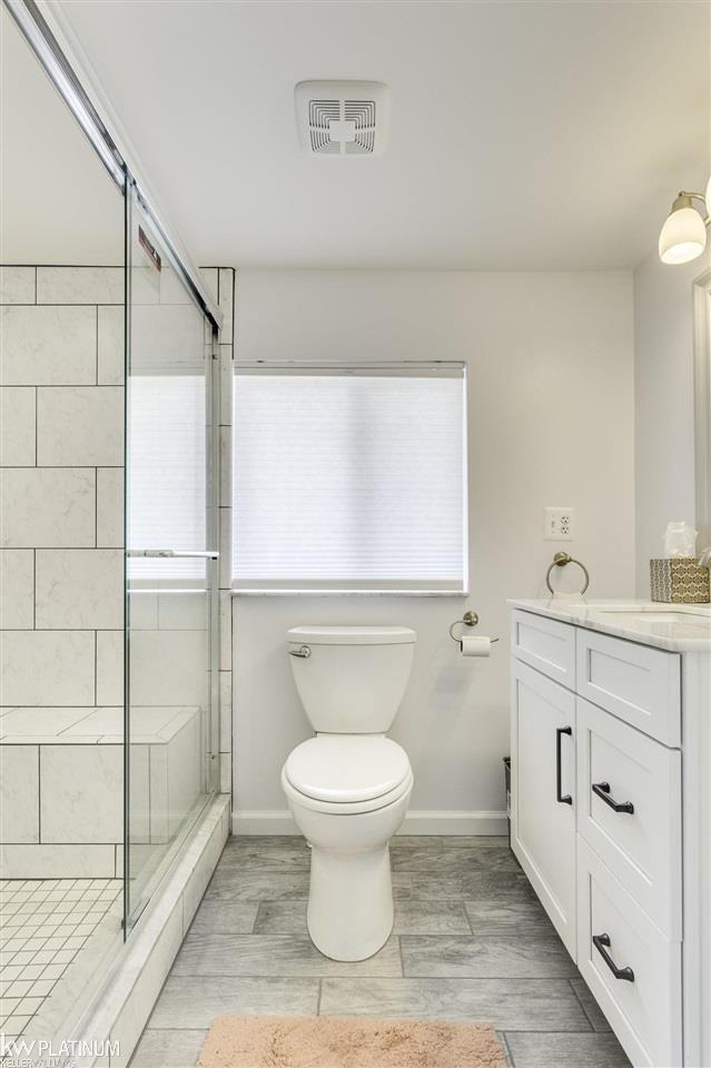 3820 North Lakeshore Road Deckerville, MI 48427 - Photo 14 of 48 50043083-13.JPG