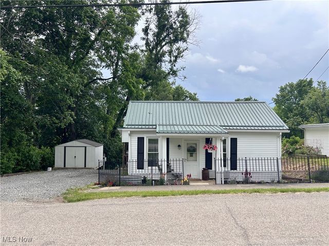$68,900 | 310 Freeport-piedmont Road, Freeport, OH 43973