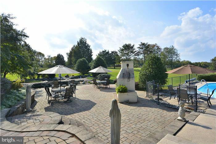 14900 Mount Nebo Road Poolesville, MD 20837 - Photo 23 of 30 a view of a backyard with sitting area