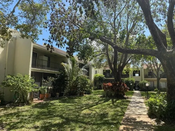 $1,975 | 150 Pineview Road, Unit B2, Jupiter, FL 33469